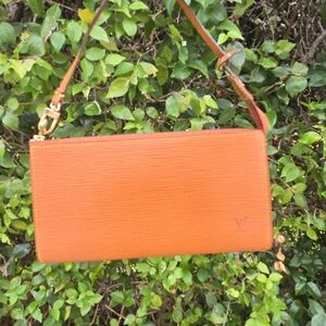 Authentic Louis Vuitton Epi Pochette Accessoire Hand Bag COGNAC PERFECT SHAPE